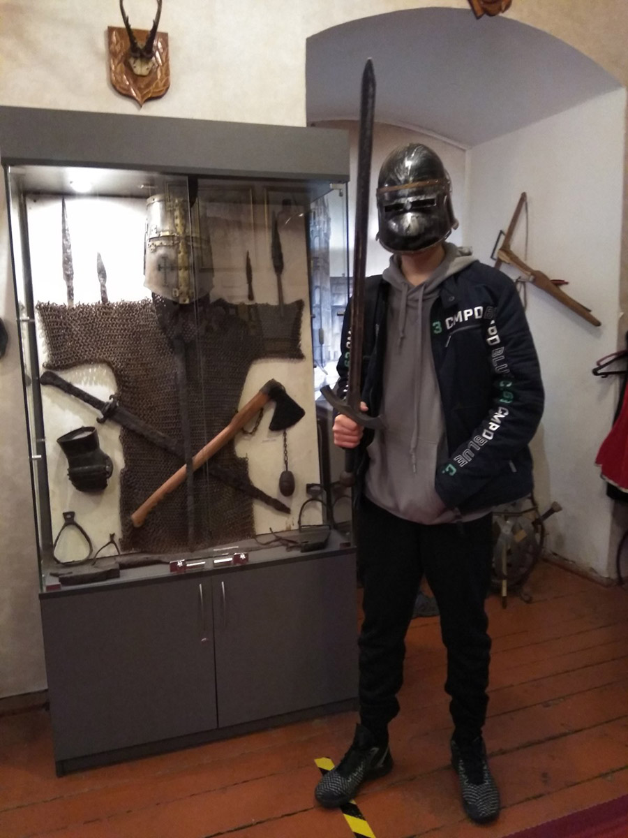 06